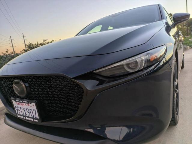 2019 Mazda Mazda3 Premium Package