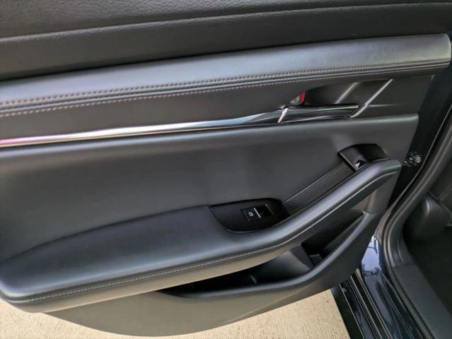 2019 Mazda Mazda3 Premium Package
