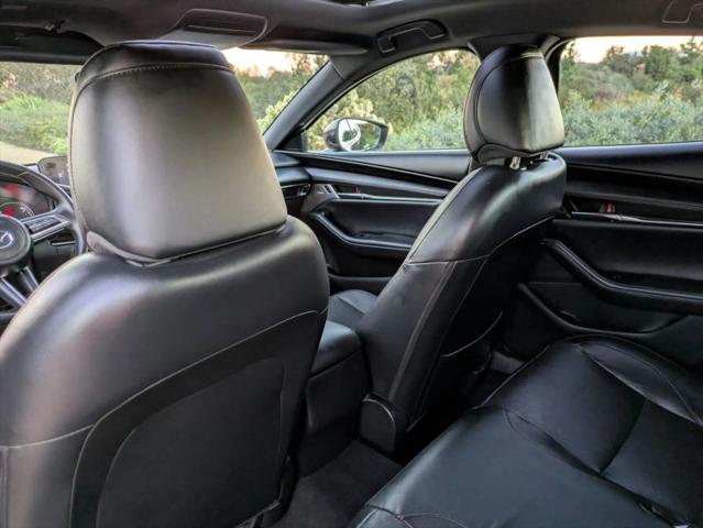 2019 Mazda Mazda3 Premium Package