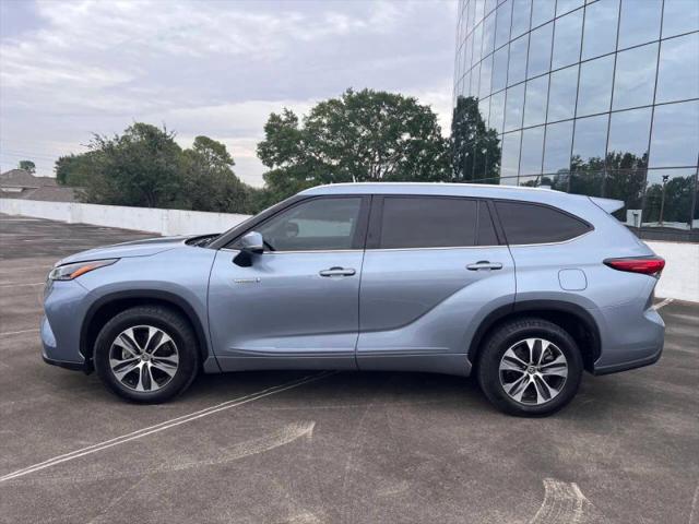 2021 Toyota Highlander Hybrid XLE
