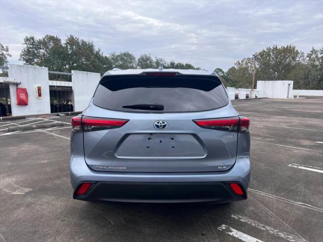2021 Toyota Highlander Hybrid XLE