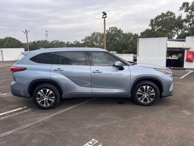2021 Toyota Highlander Hybrid XLE