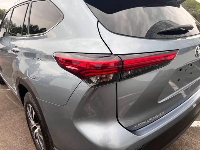 2021 Toyota Highlander Hybrid XLE