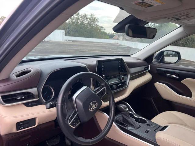 2021 Toyota Highlander Hybrid XLE