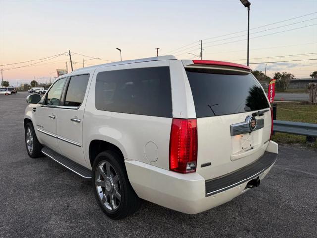 2011 Cadillac Escalade ESV Luxury