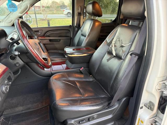 2011 Cadillac Escalade ESV Luxury