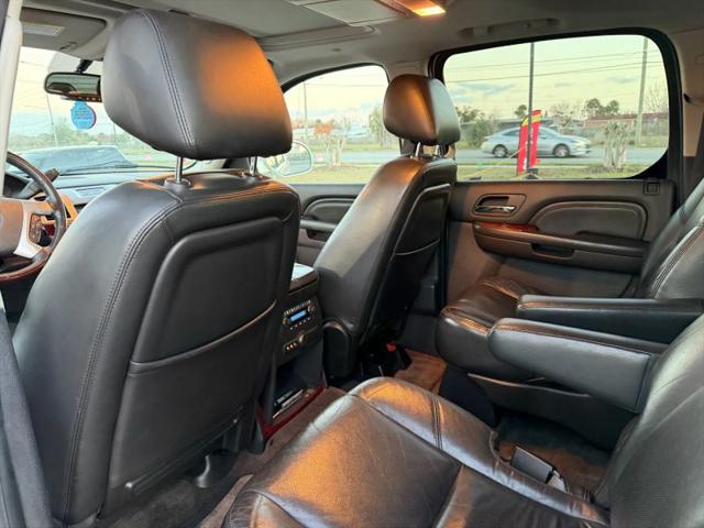 2011 Cadillac Escalade ESV Luxury