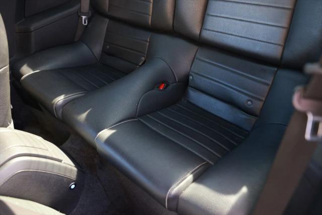 2011 Ford Mustang V6 Premium