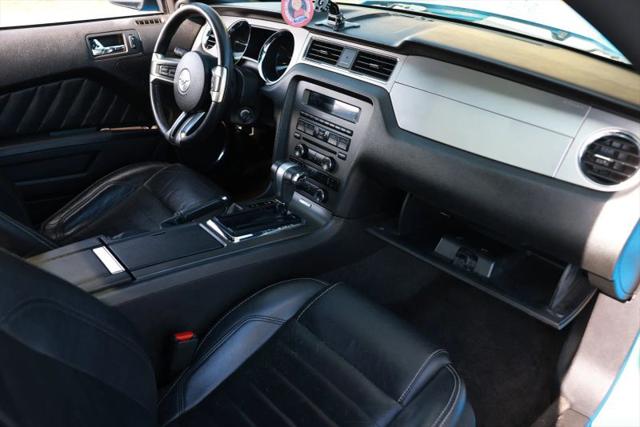 2011 Ford Mustang V6 Premium