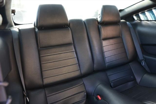 2011 Ford Mustang V6 Premium