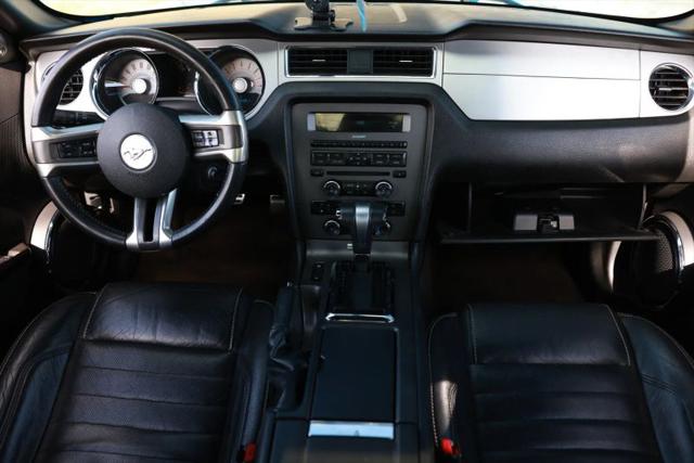 2011 Ford Mustang V6 Premium