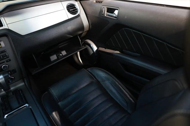 2011 Ford Mustang V6 Premium