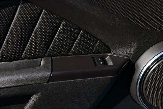 2011 Ford Mustang V6 Premium