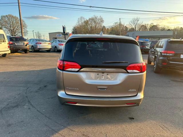 2017 Chrysler Pacifica Touring