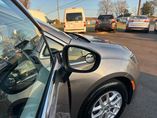 2017 Chrysler Pacifica Touring