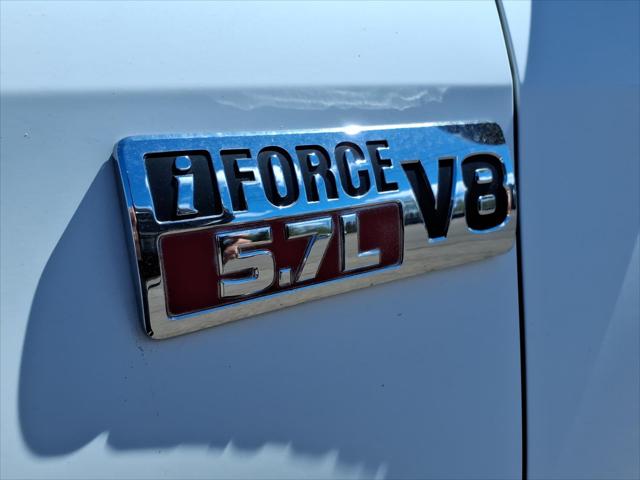 2011 Toyota Tundra Grade 5.7L V8