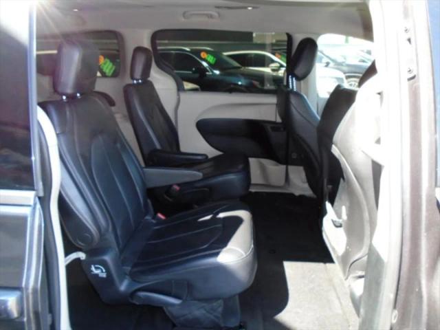 2018 Chrysler Pacifica Touring L