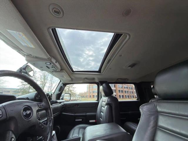 2005 HUMMER H2 Base