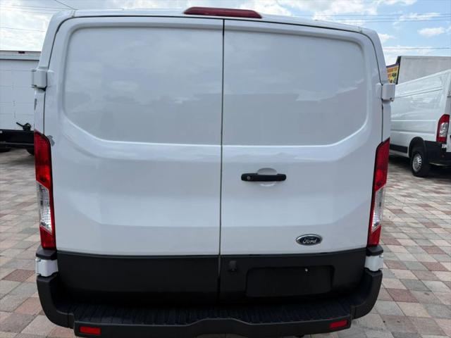 2019 Ford Transit w/60/40 Side Door w/RWB