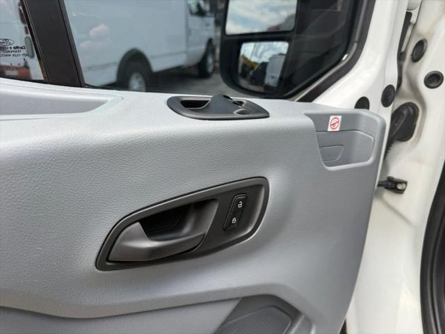 2019 Ford Transit w/60/40 Side Door w/RWB