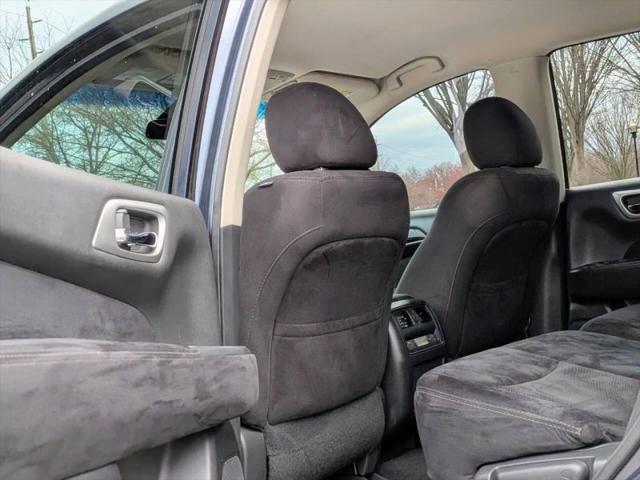2016 Nissan Pathfinder S