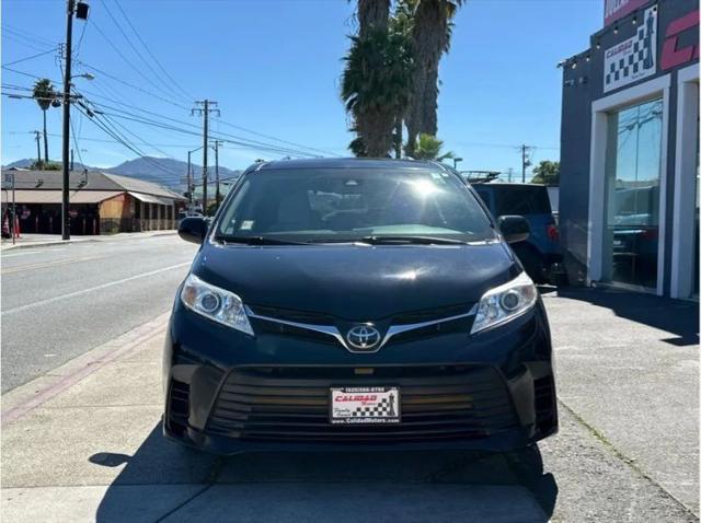 2019 Toyota Sienna LE 8 Passenger