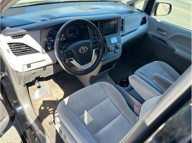2019 Toyota Sienna LE 8 Passenger