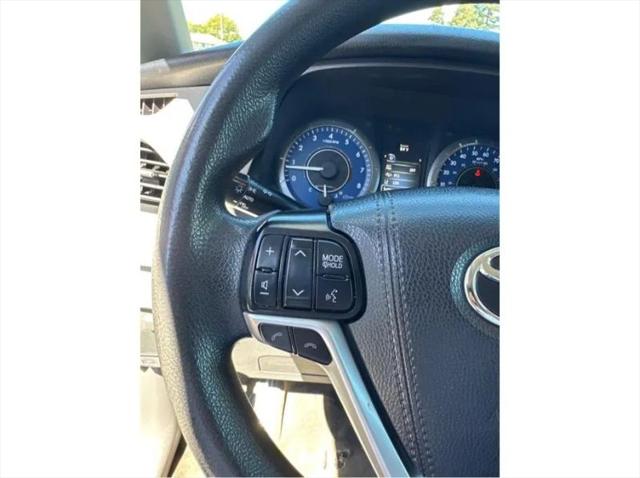 2019 Toyota Sienna LE 8 Passenger