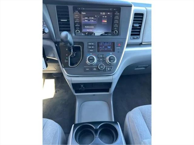 2019 Toyota Sienna LE 8 Passenger