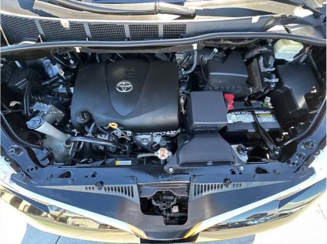 2019 Toyota Sienna LE 8 Passenger