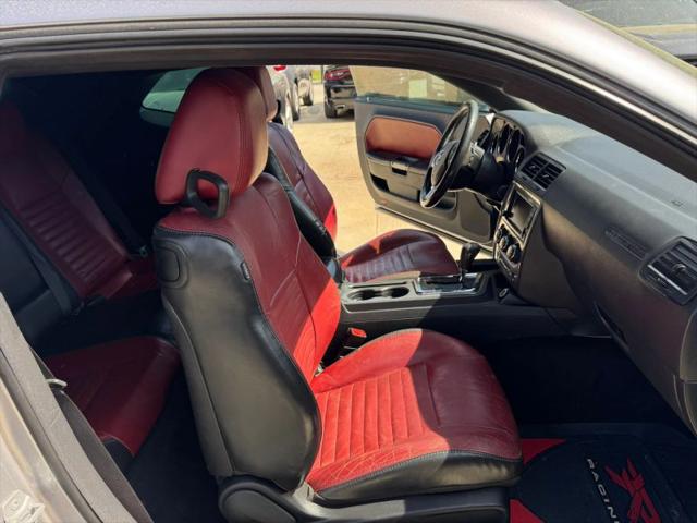 2014 Dodge Challenger R/T Plus