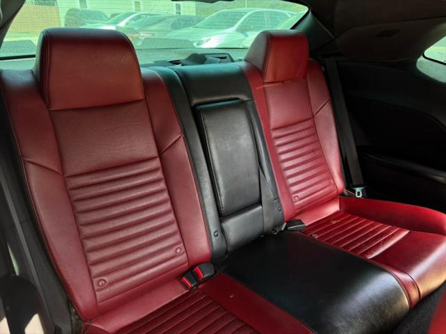 2014 Dodge Challenger R/T Plus