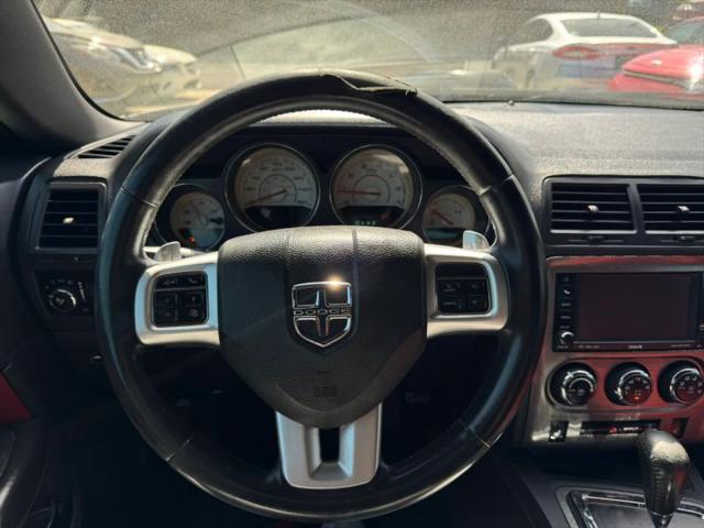 2014 Dodge Challenger R/T Plus