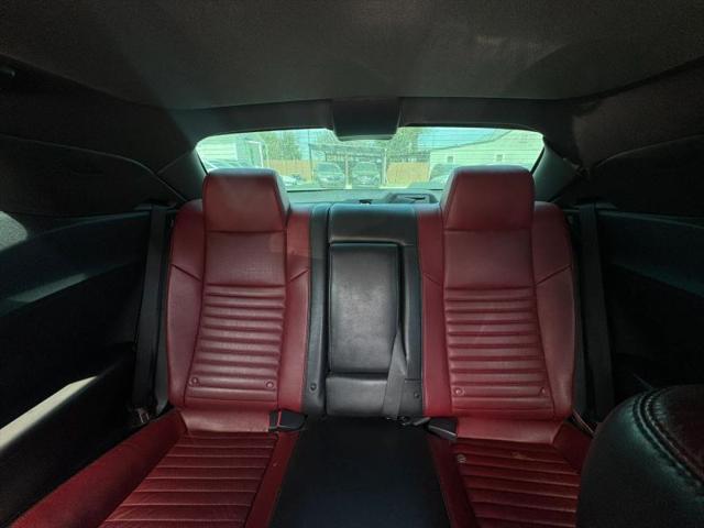 2014 Dodge Challenger R/T Plus