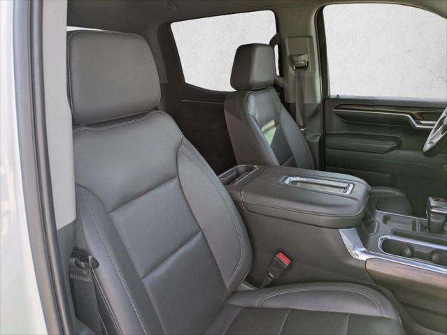 2022 GMC Sierra 1500 4WD Crew Cab Short Box SLT