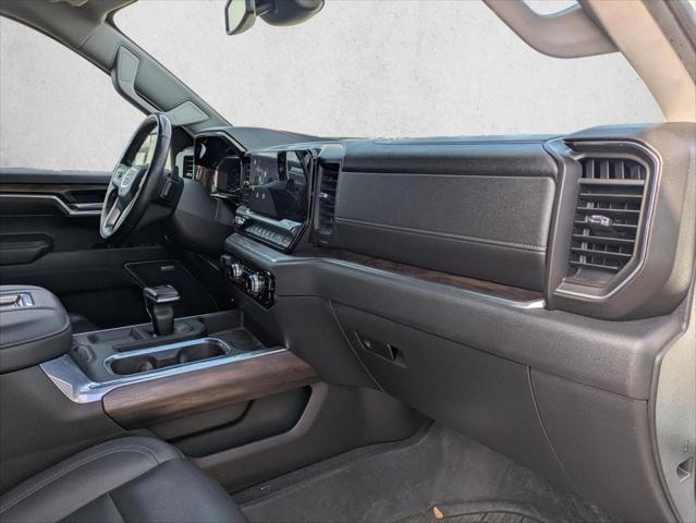 2022 GMC Sierra 1500 4WD Crew Cab Short Box SLT