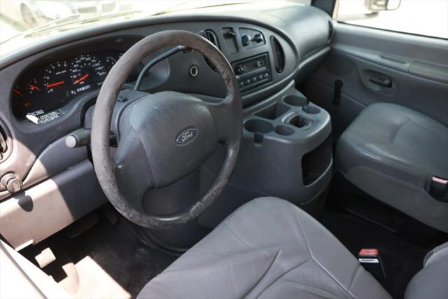 2005 Ford E-350 Cutaway Base