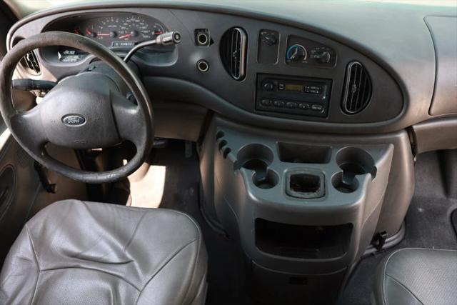 2005 Ford E-350 Cutaway Base