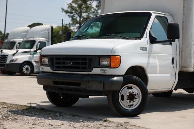 2005 Ford E-350 Cutaway Base