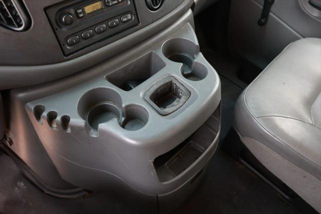 2005 Ford E-350 Cutaway Base