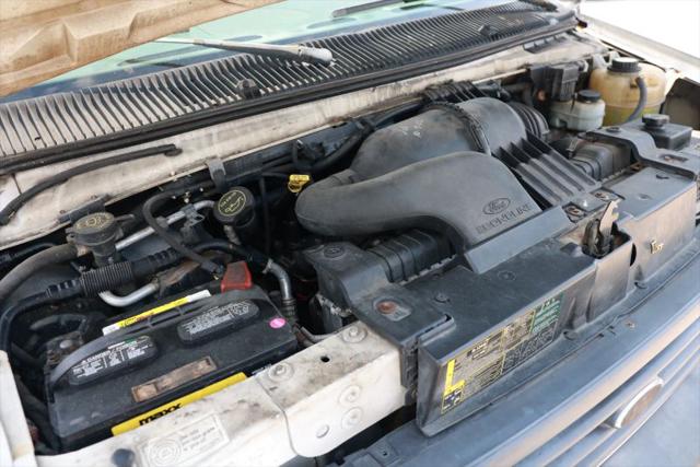 2005 Ford E-350 Cutaway Base
