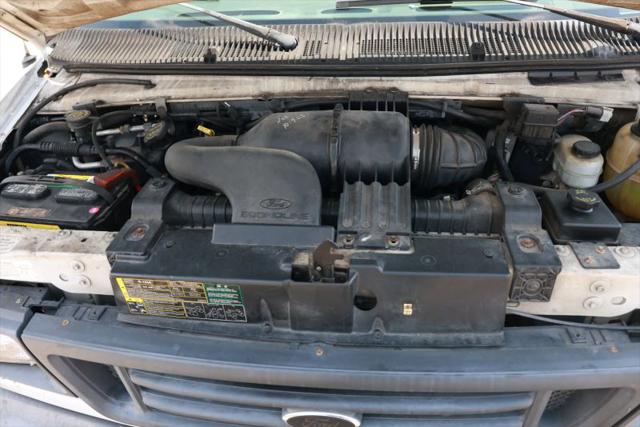 2005 Ford E-350 Cutaway Base