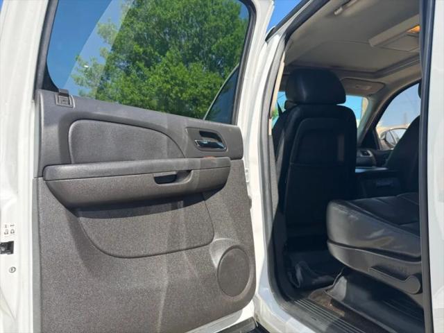 2014 Chevrolet Suburban LT