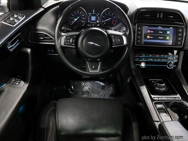 2017 Jaguar F-PACE 35t R-Sport