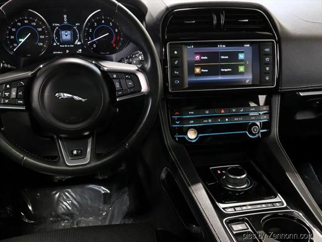 2017 Jaguar F-PACE 35t R-Sport