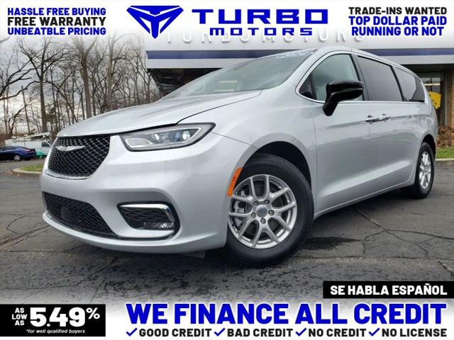 2024 Chrysler Pacifica Touring L for sale in Taylor, MI
