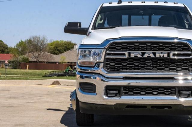 2019 Ram 3500 Tradesman Crew Cab 4x4 8' Box