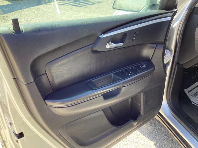 2010 Chevrolet Traverse LT