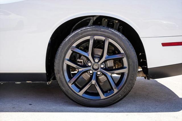 2022 Dodge Challenger SXT