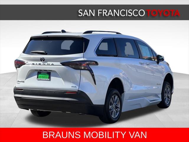 2026 Toyota Sienna XLE